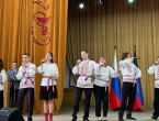 Выступление студенческого ансамбля ДонГМУ с песней «Матушка-земля».